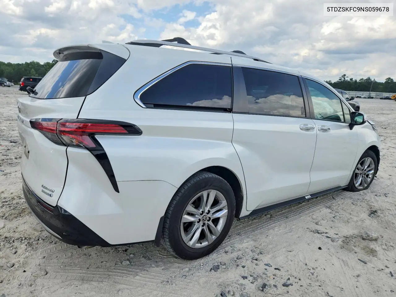 2022 Toyota Sienna Limited 7-Passenger VIN: 5TDZSKFC9NS059678 Lot: 61899746