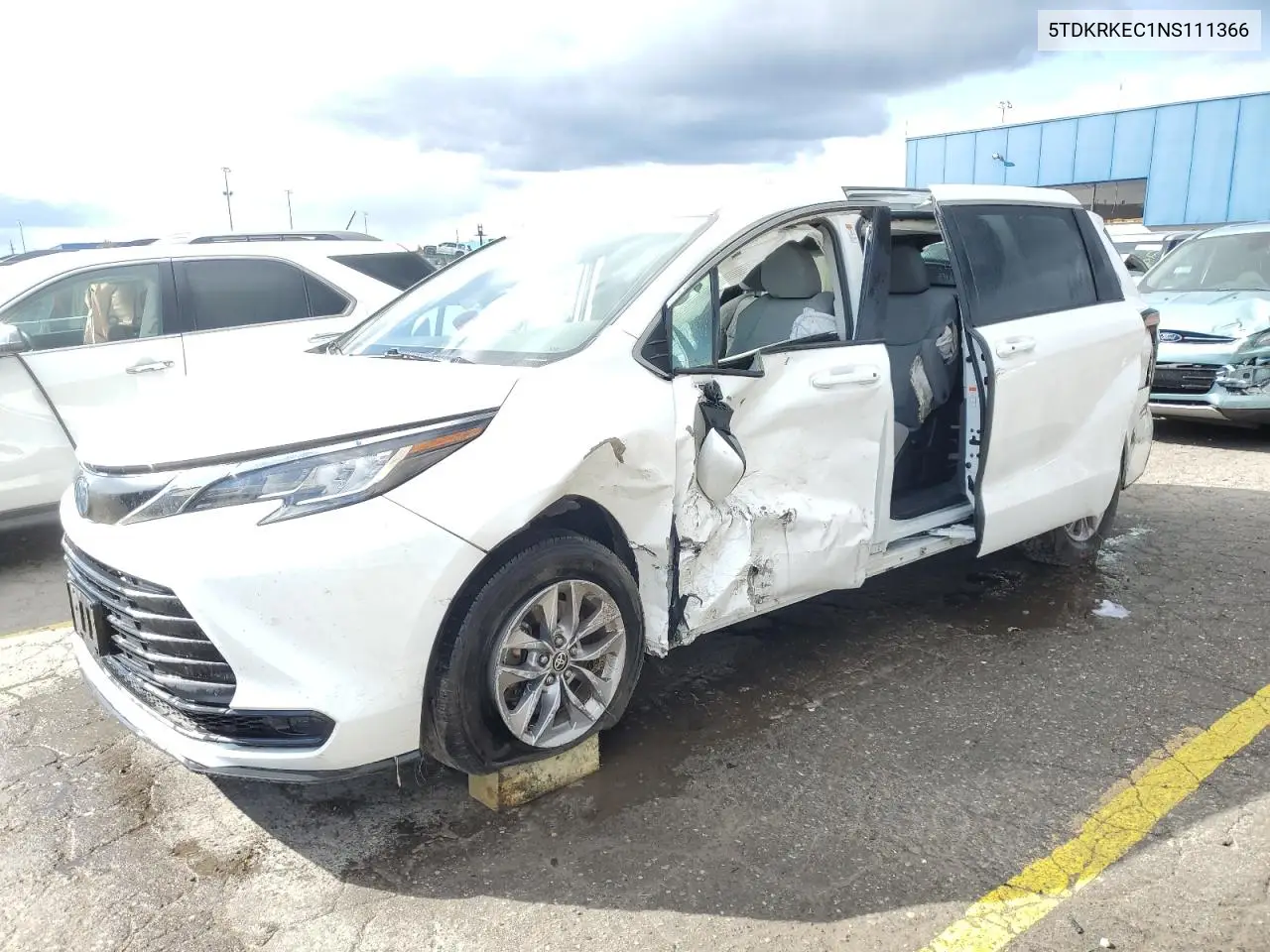 5TDKRKEC1NS111366 2022 Toyota Sienna Le