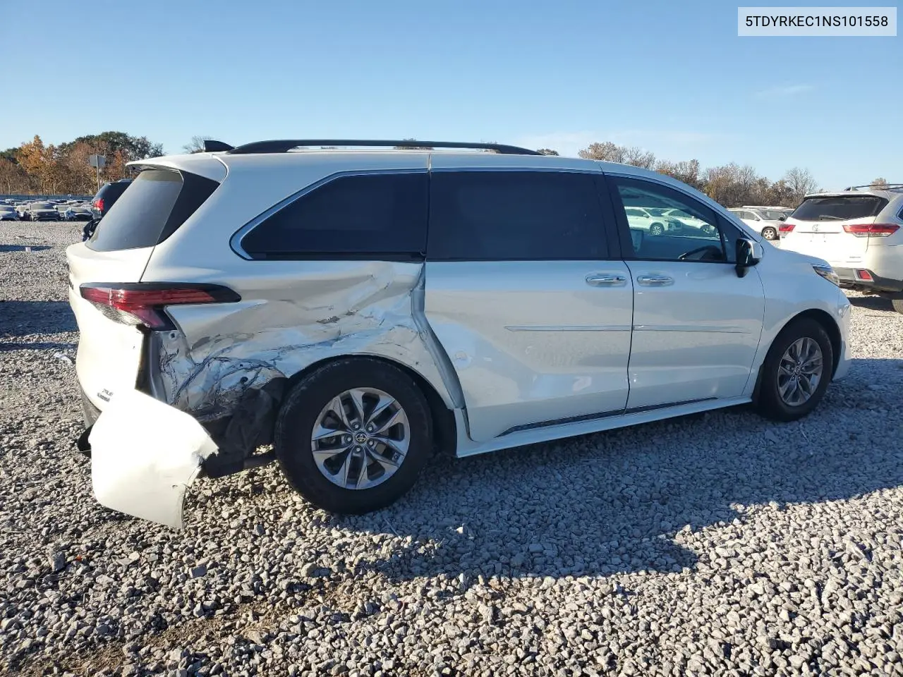 5TDYRKEC1NS101558 2022 Toyota Sienna Xle