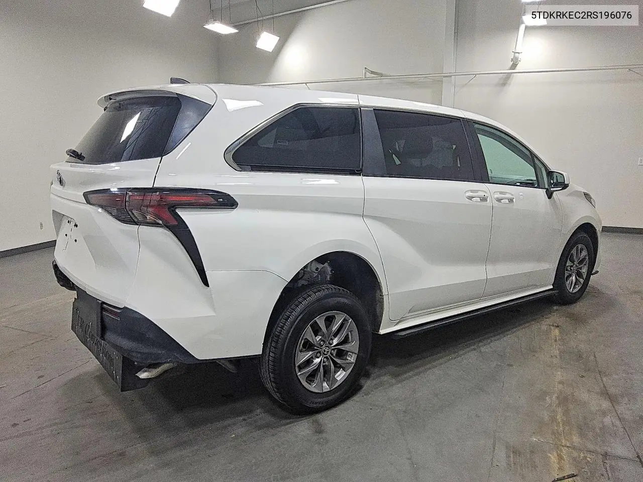 2024 Toyota Sienna Le VIN: 5TDKRKEC2RS196076 Lot: 56965746