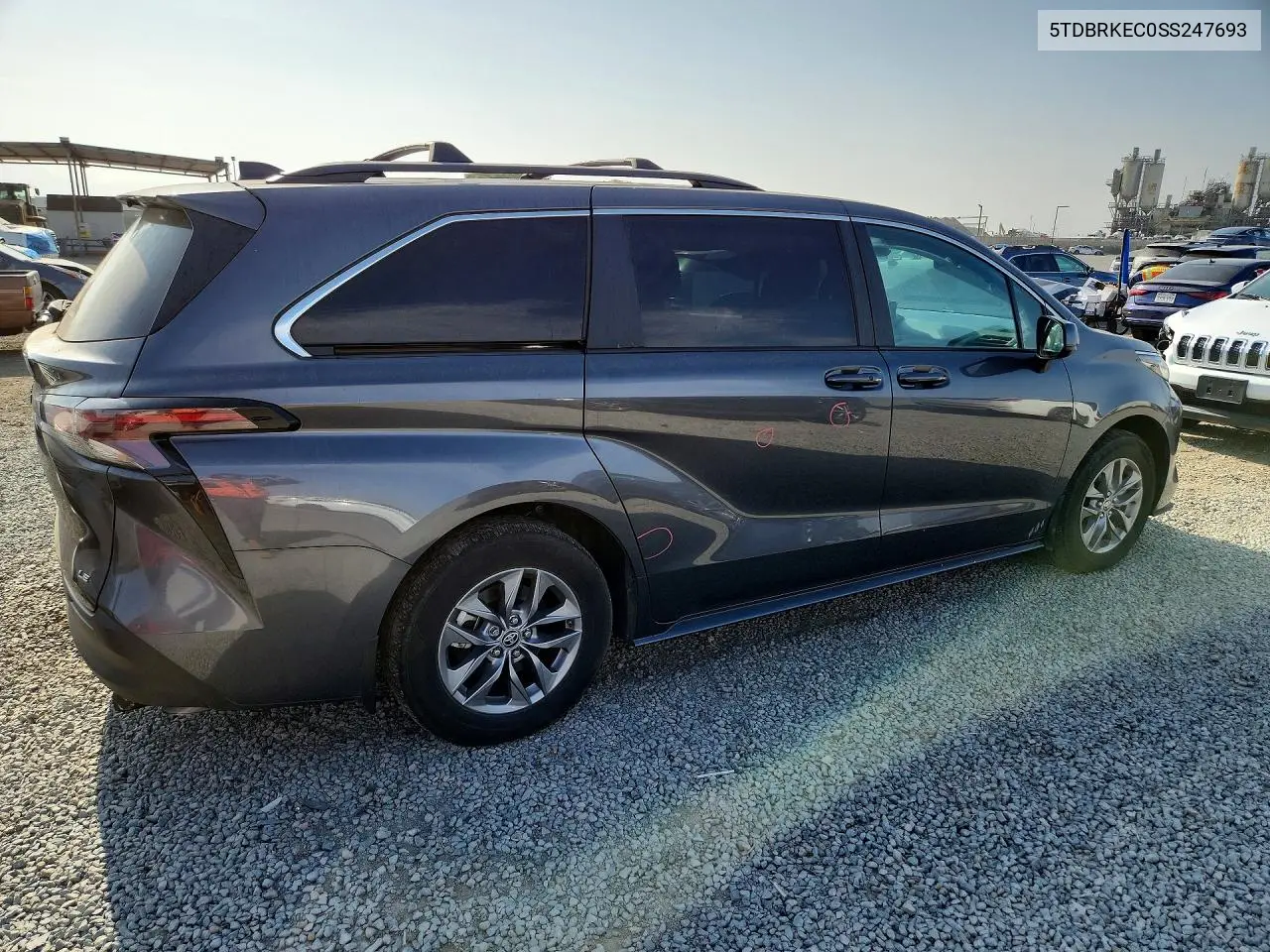 2025 Toyota Sienna Le VIN: 5TDBRKEC0SS247693 Lot: 61089576