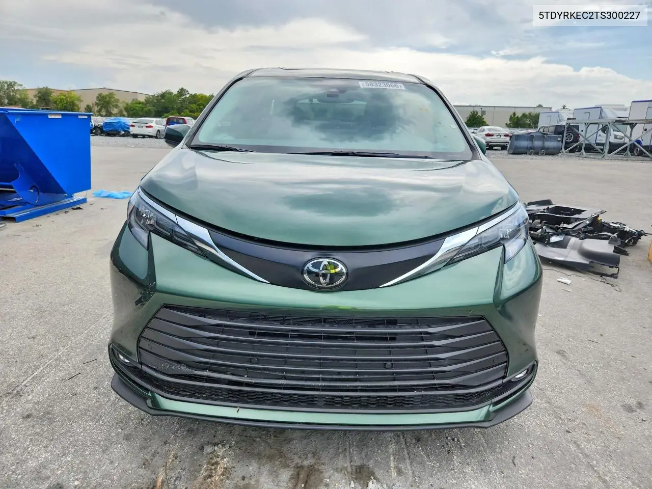 2026 Toyota Sienna Xle 7-Passenger VIN: 5TDYRKEC2TS300227 Lot: 58323066
