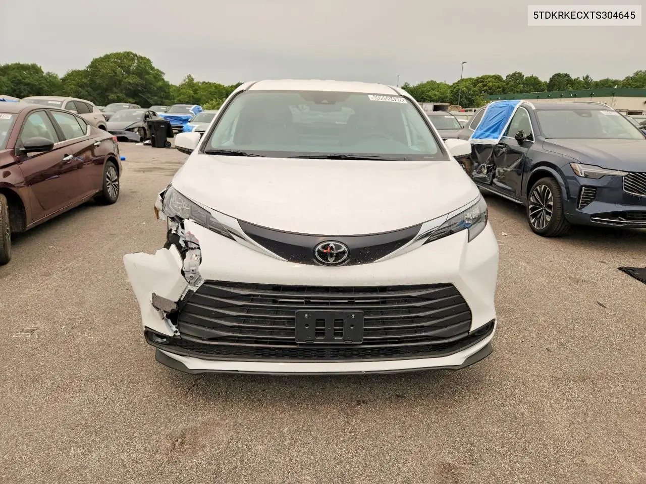 2026 Toyota Sienna Le VIN: 5TDKRKECXTS304645 Lot: 60050496