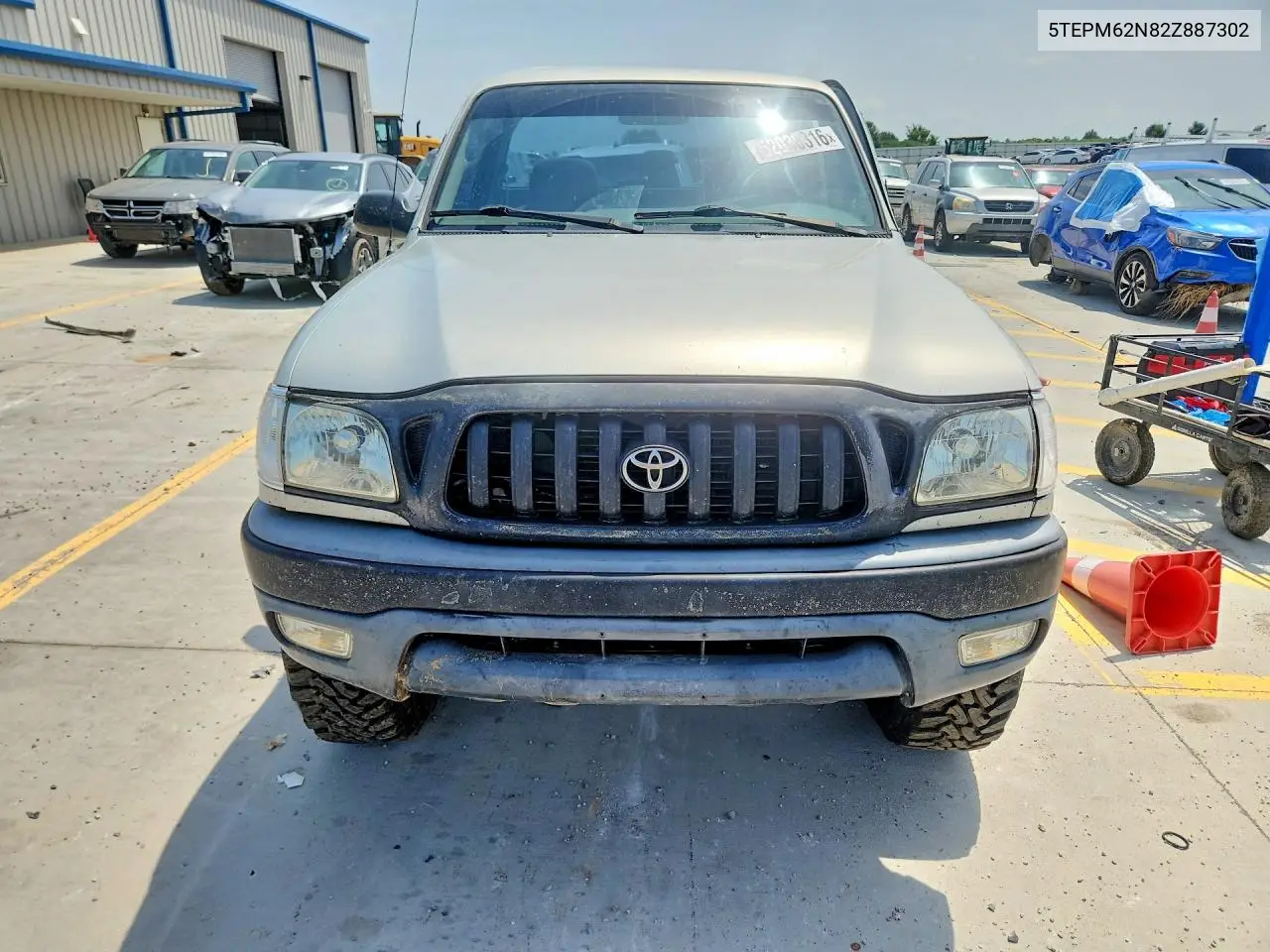 2002 Toyota Tacoma Base VIN: 5TEPM62N82Z887302 Lot: 62030316