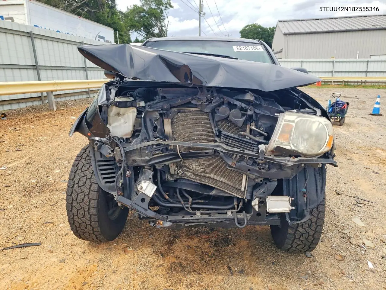 2008 Toyota Tacoma V6 VIN: 5TEUU42N18Z555346 Lot: 62107106