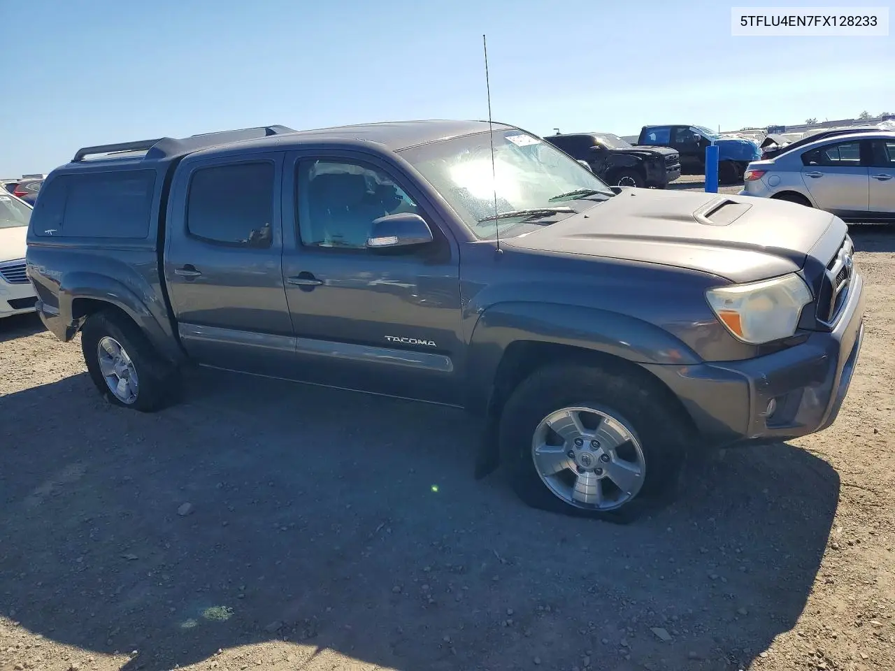 2015 Toyota Tacoma V6 VIN: 5TFLU4EN7FX128233 Lot: 61417046