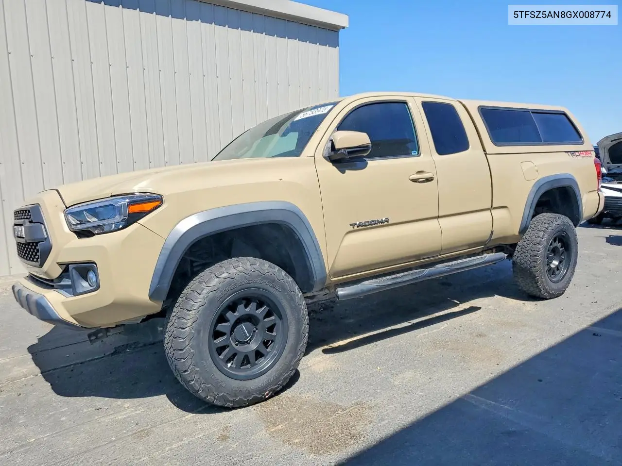 2016 Toyota Tacoma Trd Off-Road VIN: 5TFSZ5AN8GX008774 Lot: 56753976