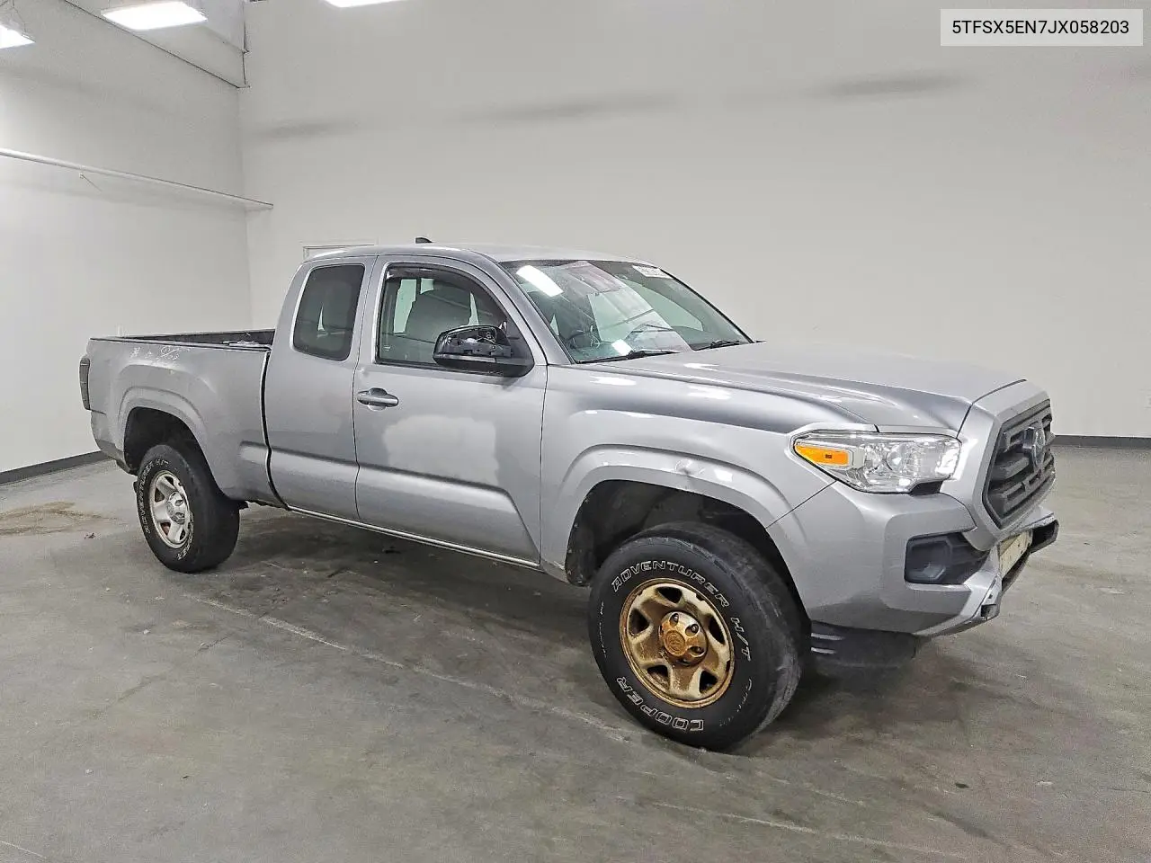 2018 Toyota Tacoma Sr VIN: 5TFSX5EN7JX058203 Lot: 52008306