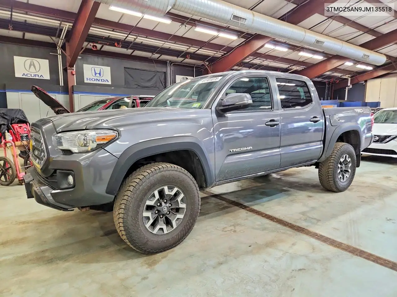 2018 Toyota Tacoma Trd Off-Road VIN: 3TMCZ5AN9JM135518 Lot: 61101076
