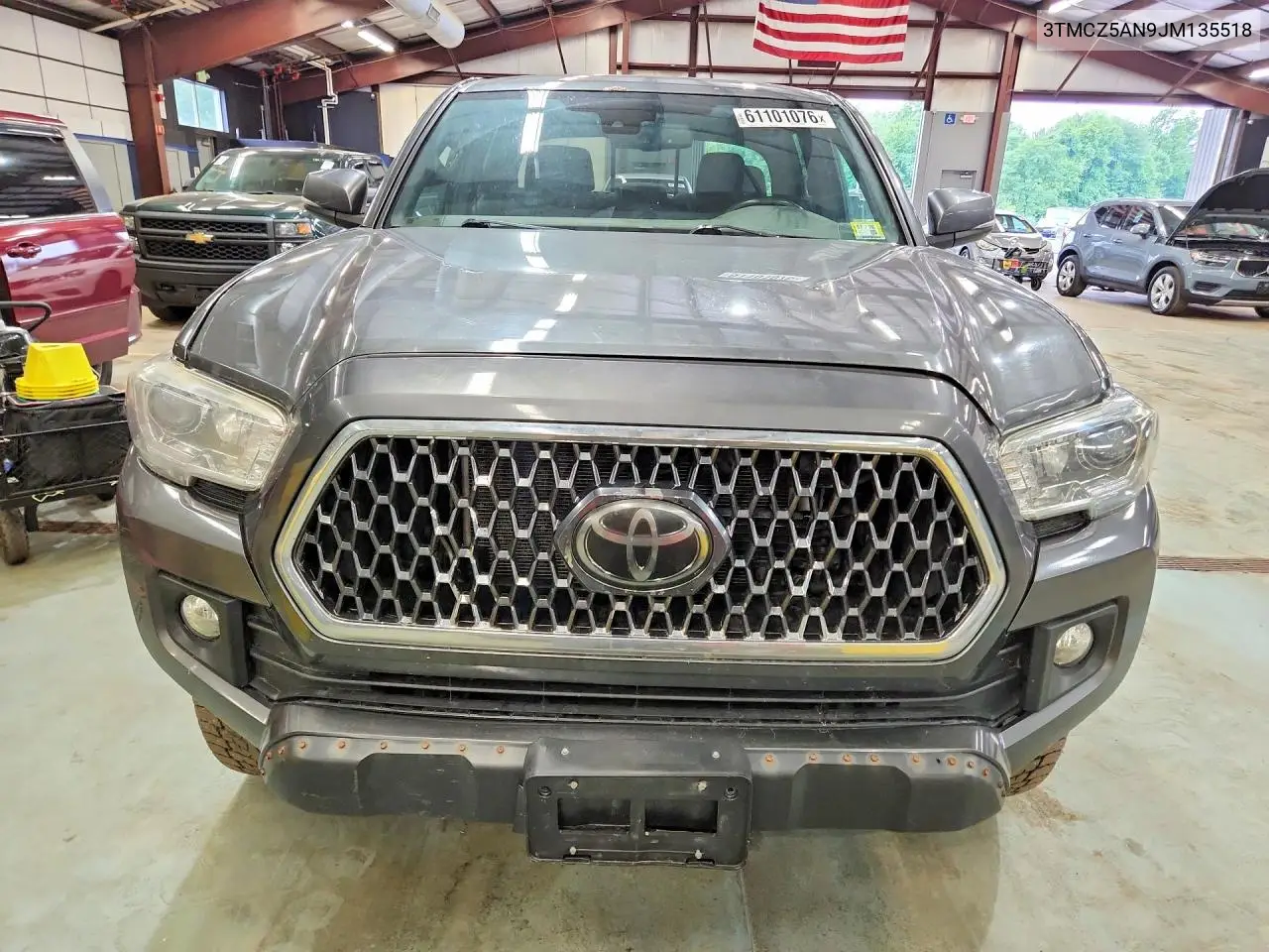 2018 Toyota Tacoma Trd Off-Road VIN: 3TMCZ5AN9JM135518 Lot: 61101076