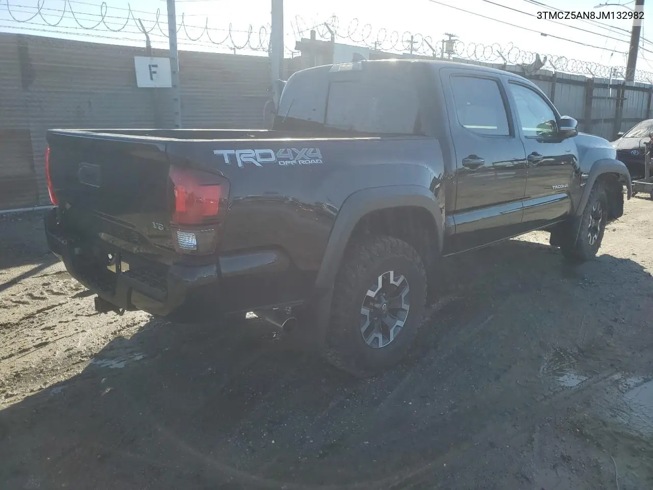 3TMCZ5AN8JM132982 2018 Toyota Tacoma Double Cab