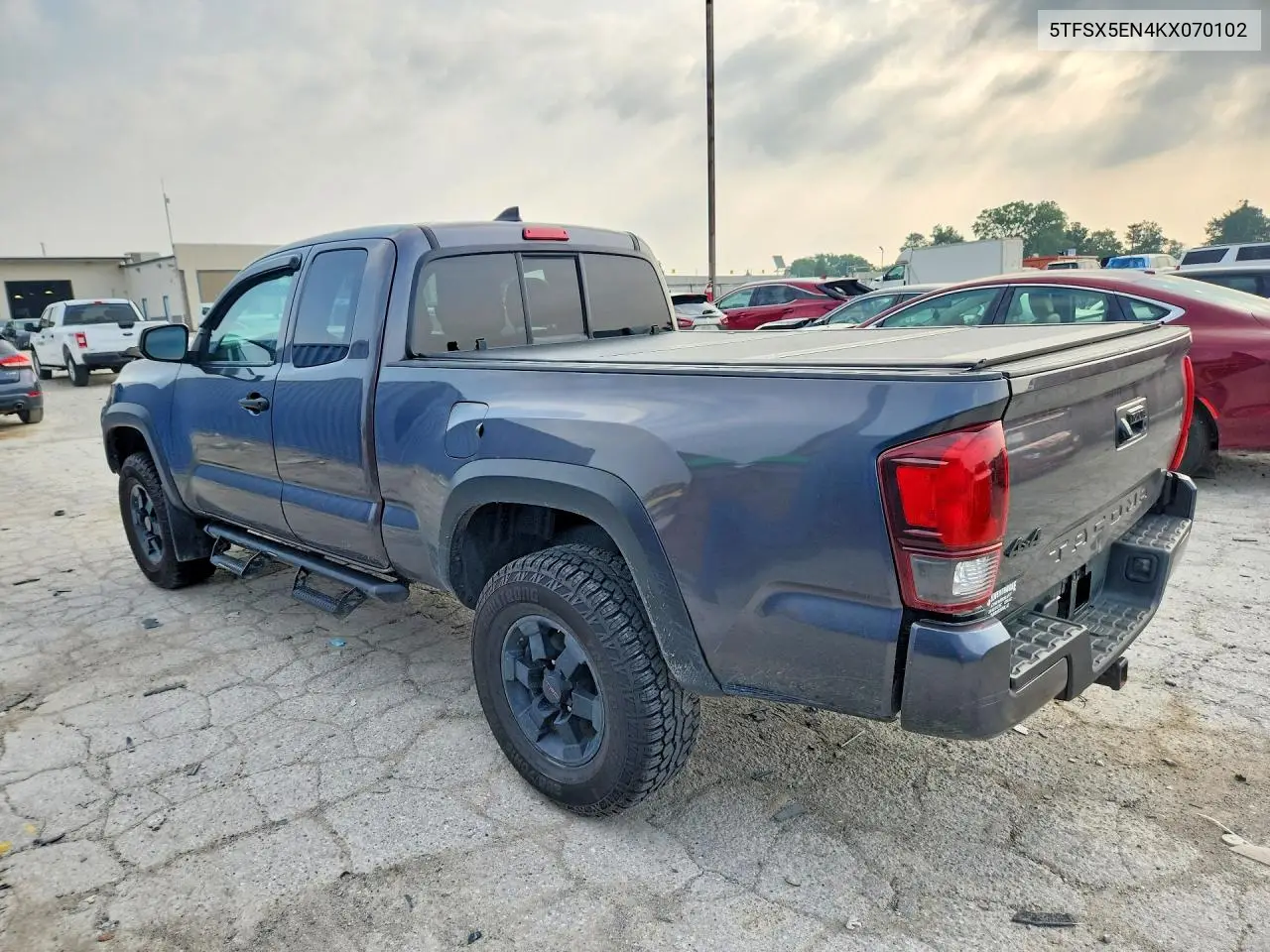 2019 Toyota Tacoma Sr VIN: 5TFSX5EN4KX070102 Lot: 61391126