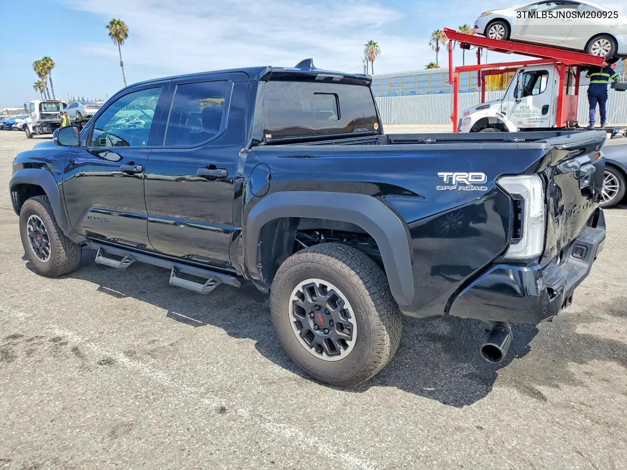 2025 Toyota Tacoma Trd Off-Road VIN: 3TMLB5JN0SM200925 Lot: 62052196