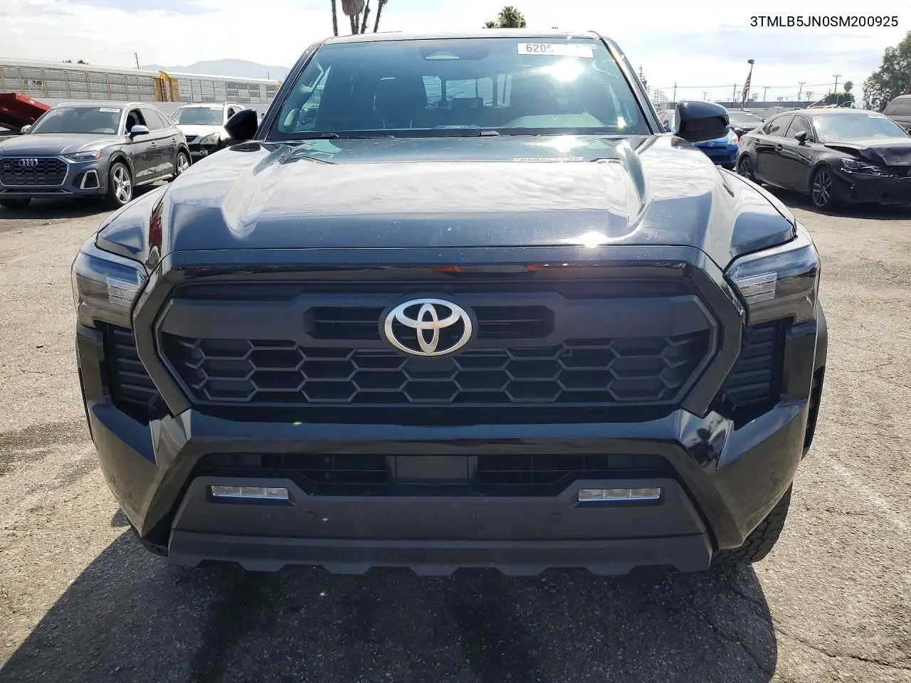 2025 Toyota Tacoma Trd Off-Road VIN: 3TMLB5JN0SM200925 Lot: 62052196