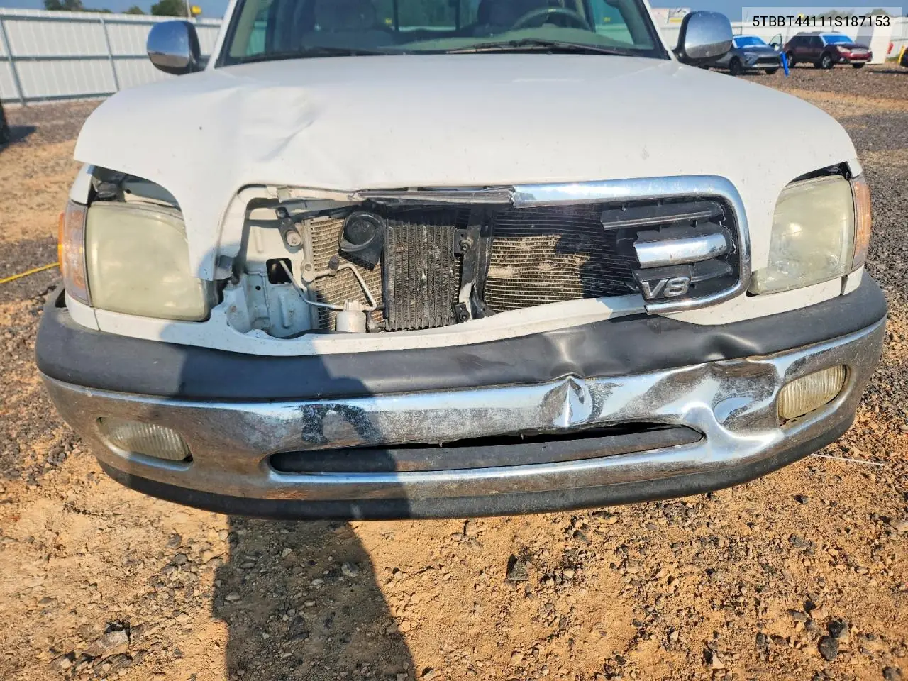 2001 Toyota Tundra Sr5 VIN: 5TBBT44111S187153 Lot: 61901546
