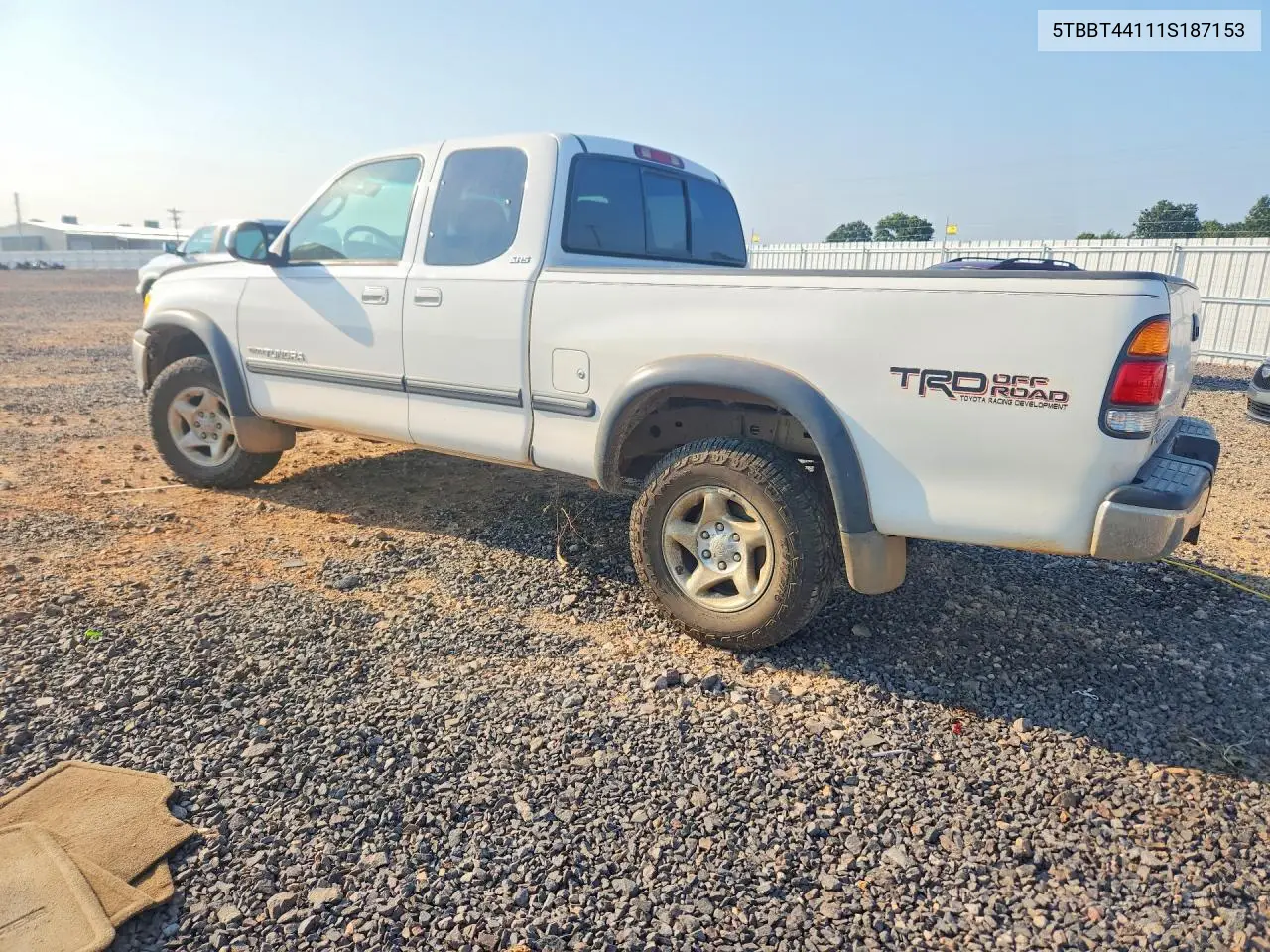 2001 Toyota Tundra Sr5 VIN: 5TBBT44111S187153 Lot: 61901546