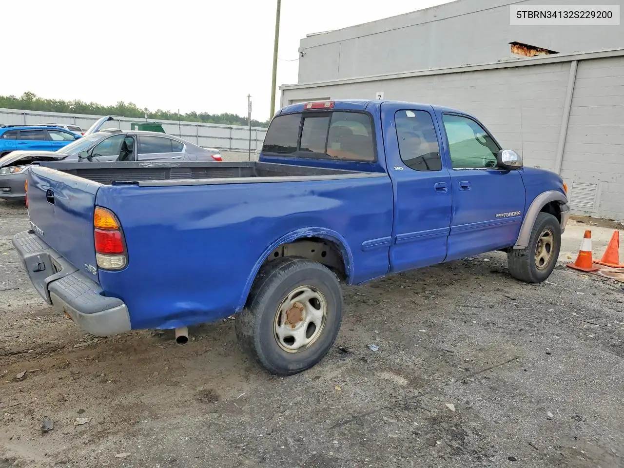 2002 Toyota Tundra Sr5 VIN: 5TBRN34132S229200 Lot: 61744406