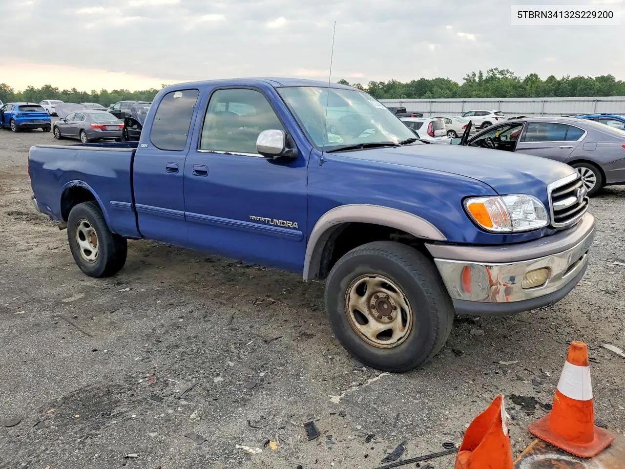 2002 Toyota Tundra Sr5 VIN: 5TBRN34132S229200 Lot: 61744406