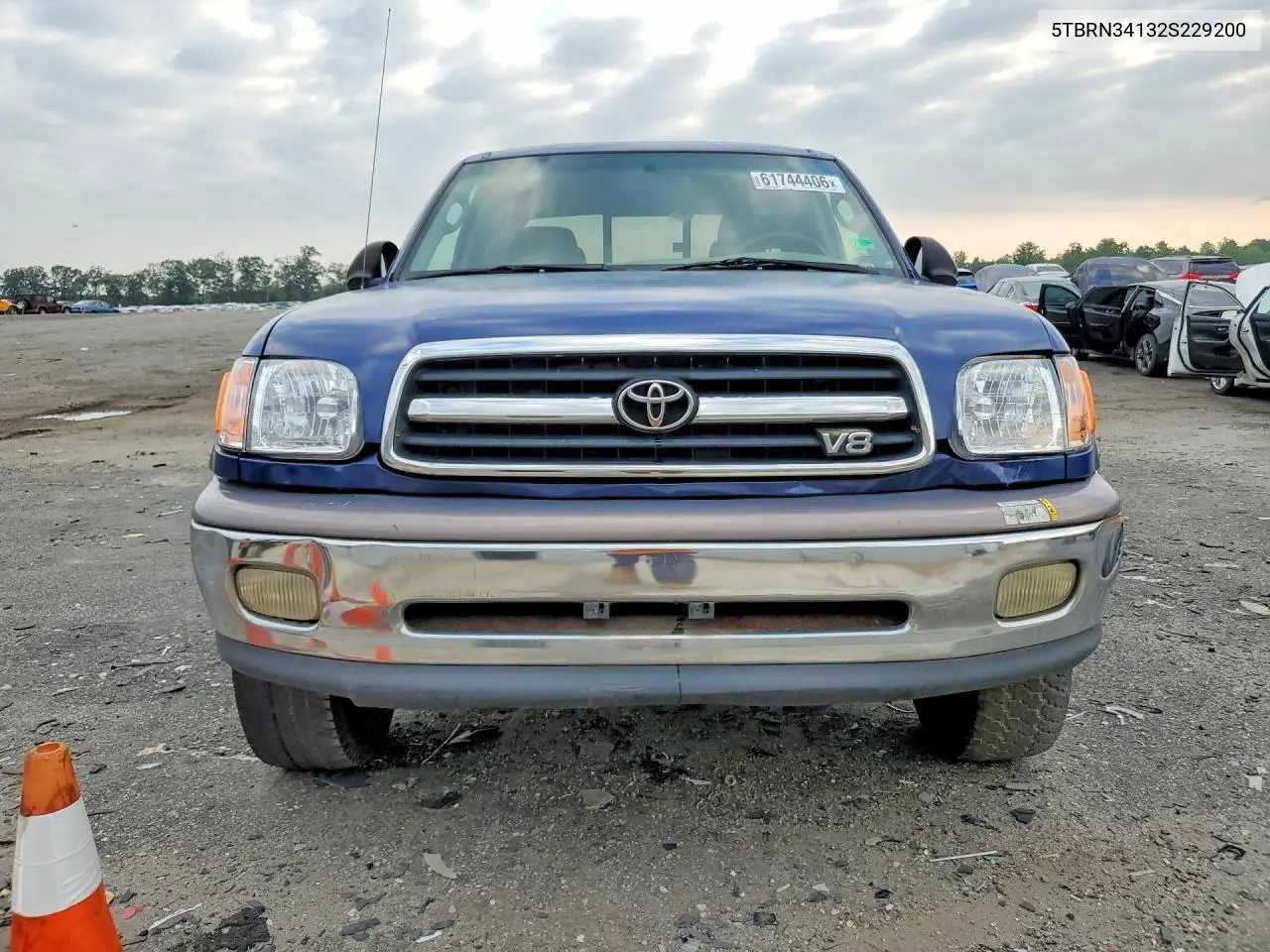 2002 Toyota Tundra Sr5 VIN: 5TBRN34132S229200 Lot: 61744406