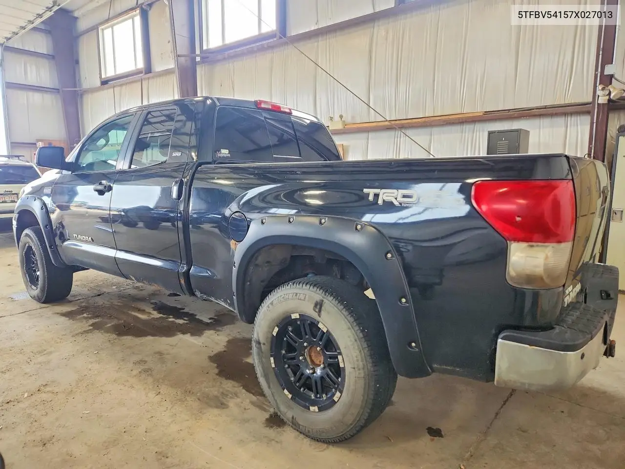 2007 Toyota Tundra Sr5 VIN: 5TFBV54157X027013 Lot: 61924156