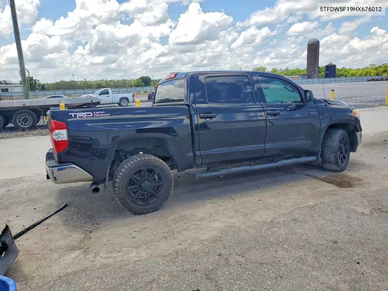 2017 Toyota Tundra Sr5 VIN: 5TFDW5F19HX676012 Lot: 61411856