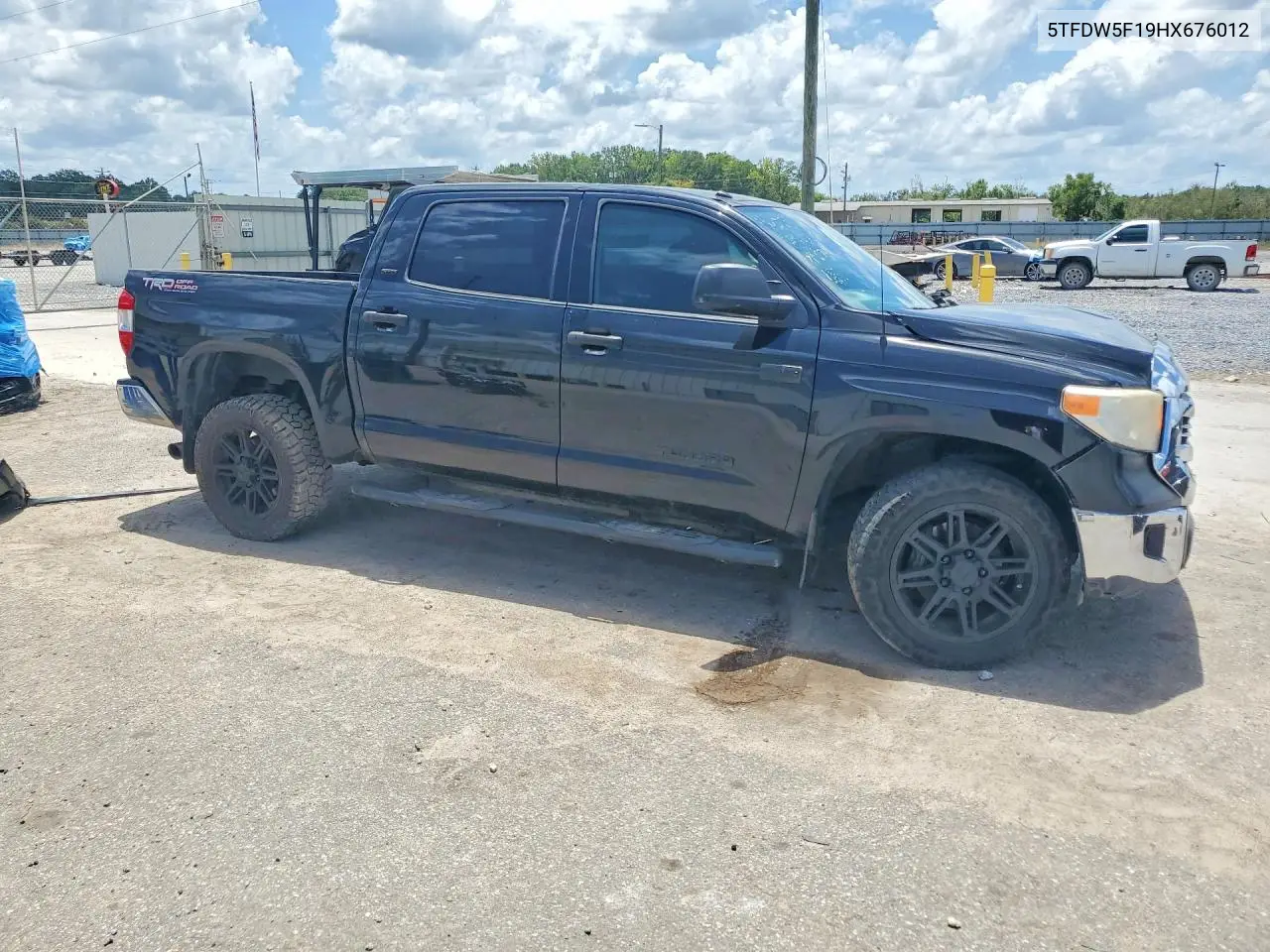 2017 Toyota Tundra Sr5 VIN: 5TFDW5F19HX676012 Lot: 61411856