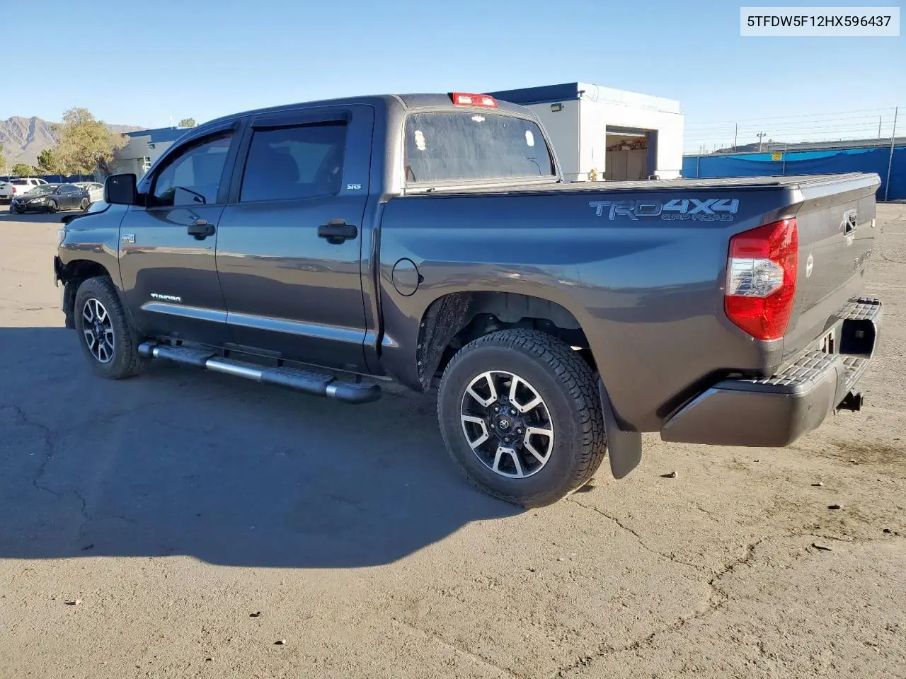 5TFDW5F12HX596437 2017 Toyota Tundra Crewmax Sr5