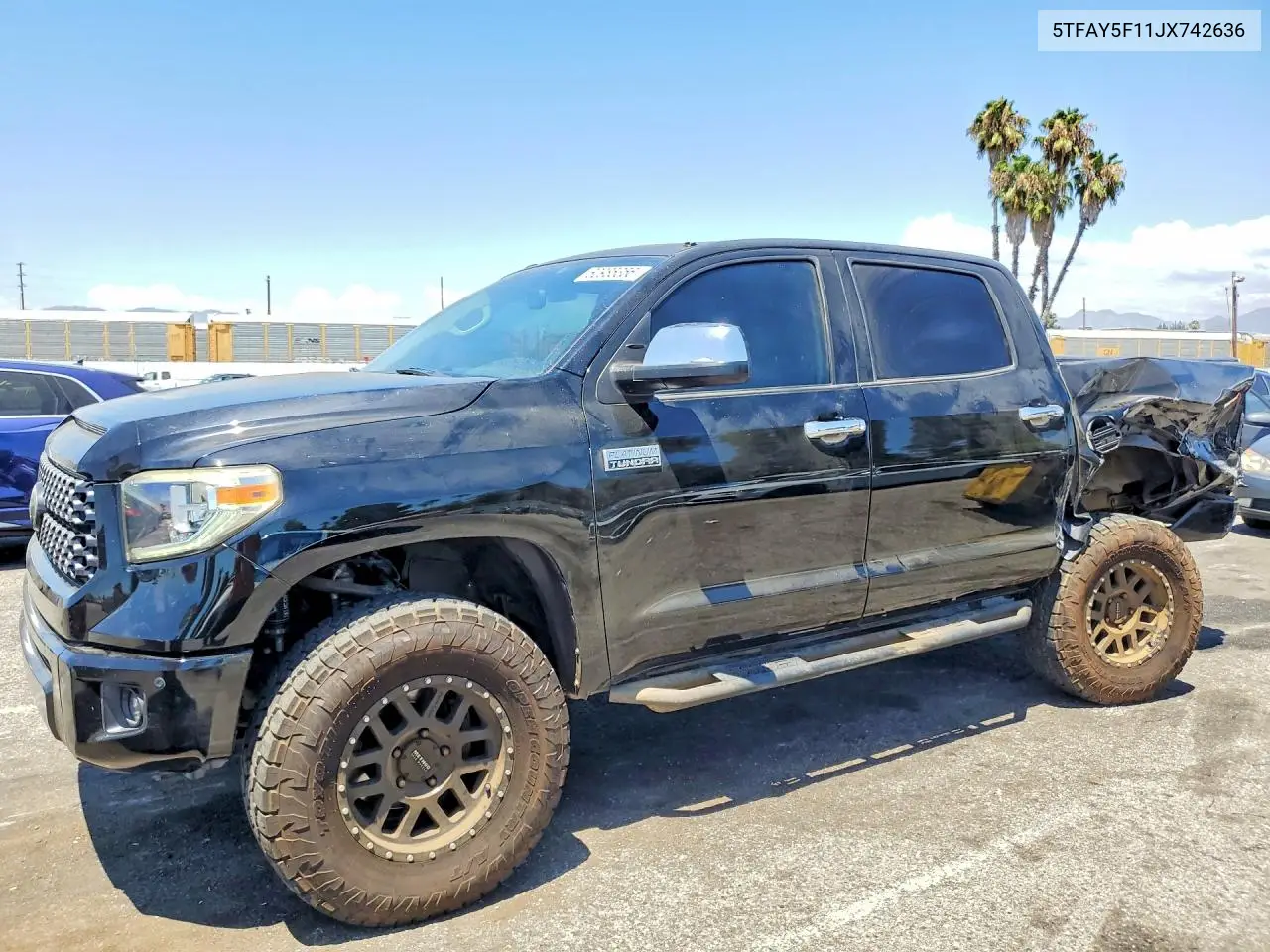 2018 Toyota Tundra Platinum VIN: 5TFAY5F11JX742636 Lot: 60985356