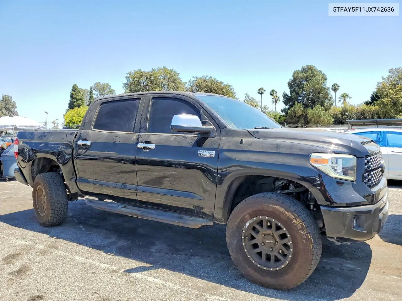 2018 Toyota Tundra Platinum VIN: 5TFAY5F11JX742636 Lot: 60985356