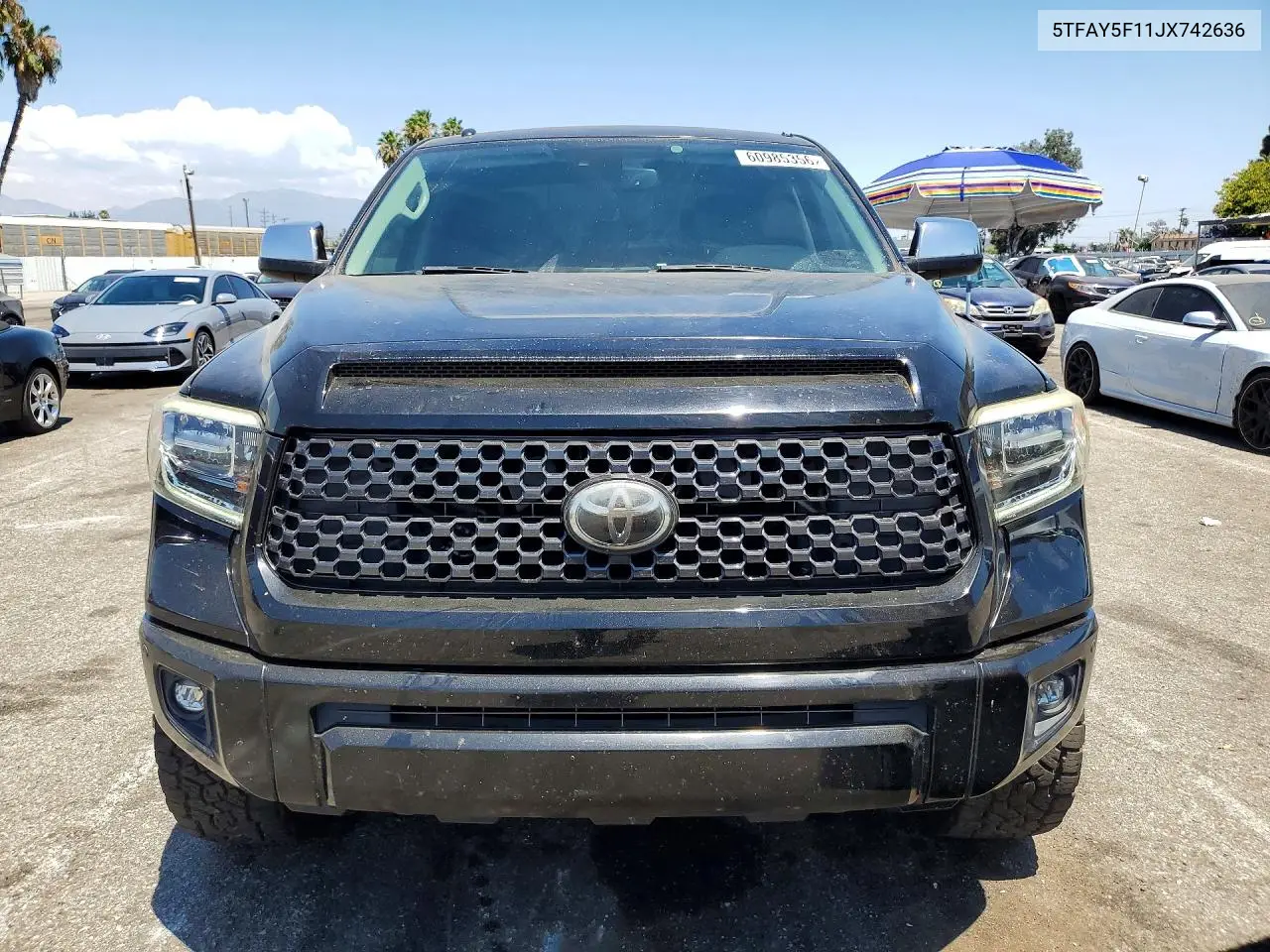 2018 Toyota Tundra Platinum VIN: 5TFAY5F11JX742636 Lot: 60985356