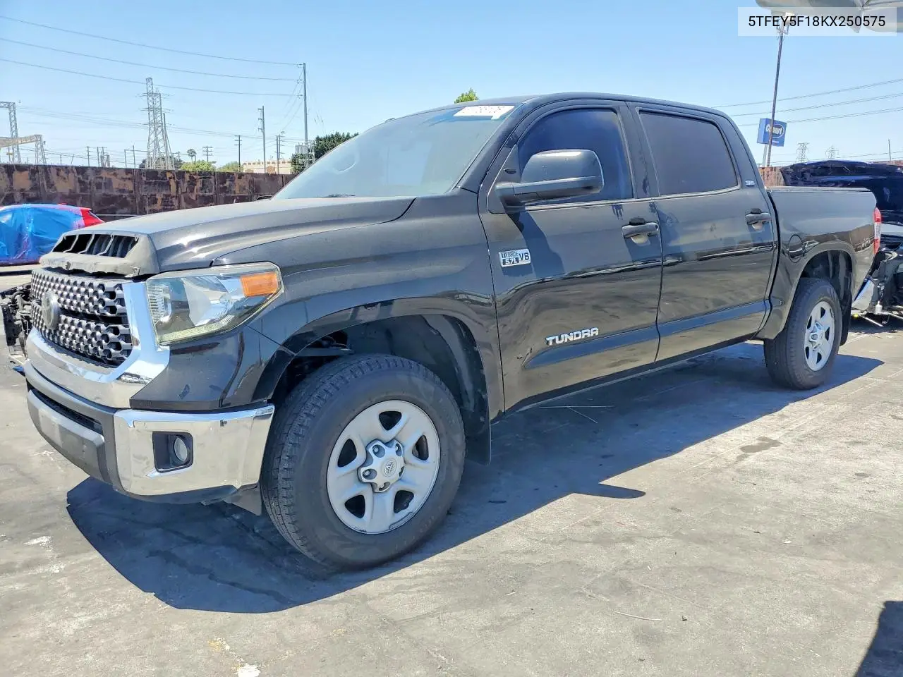 2019 Toyota Tundra Crewmax Sr5 VIN: 5TFEY5F18KX250575 Lot: 61765106