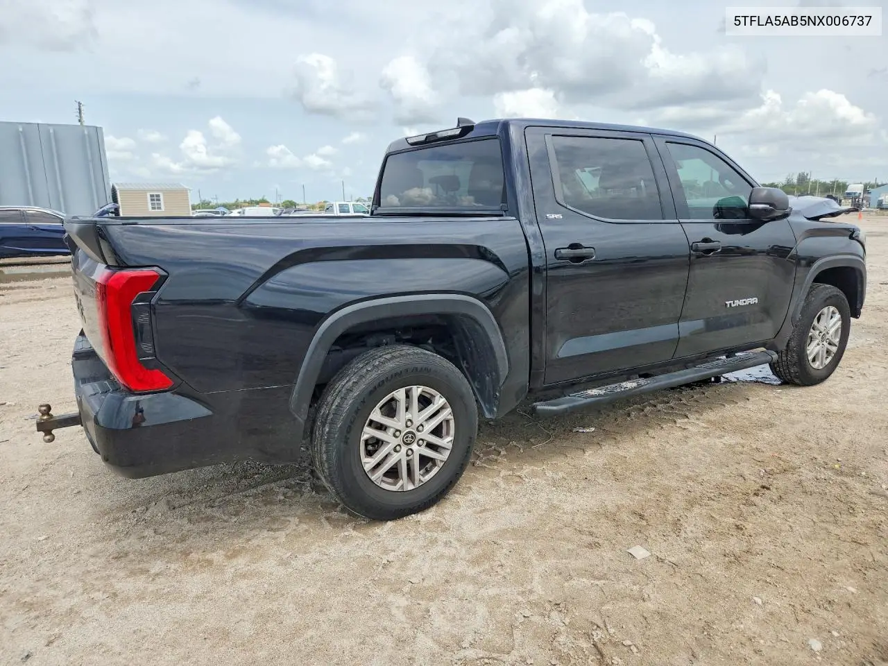 2022 Toyota Tundra Sr5 VIN: 5TFLA5AB5NX006737 Lot: 57666186