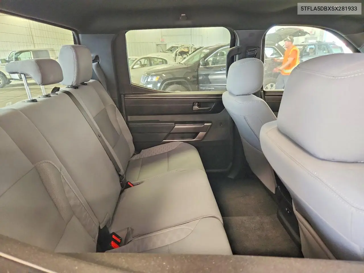2025 Toyota Tundra Sr5 VIN: 5TFLA5DBXSX281933 Lot: 61370166
