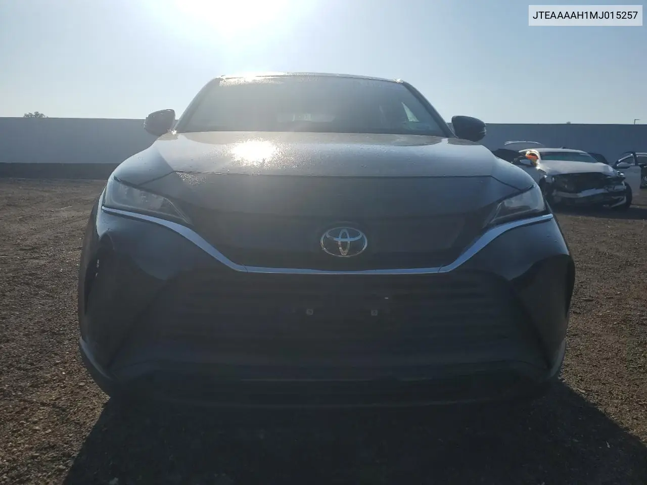 JTEAAAAH1MJ015257 2021 Toyota Venza Le