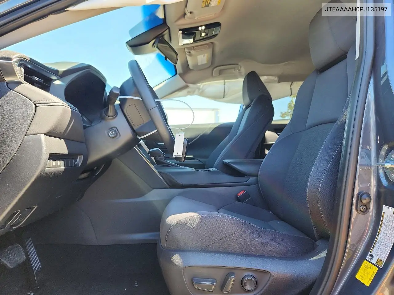 2023 Toyota Venza Le VIN: JTEAAAAH0PJ135197 Lot: 60052526