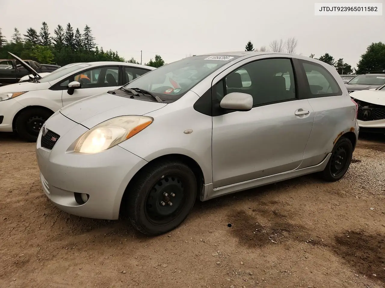 2006 Toyota Yaris VIN: JTDJT923965011582 Lot: 61055286