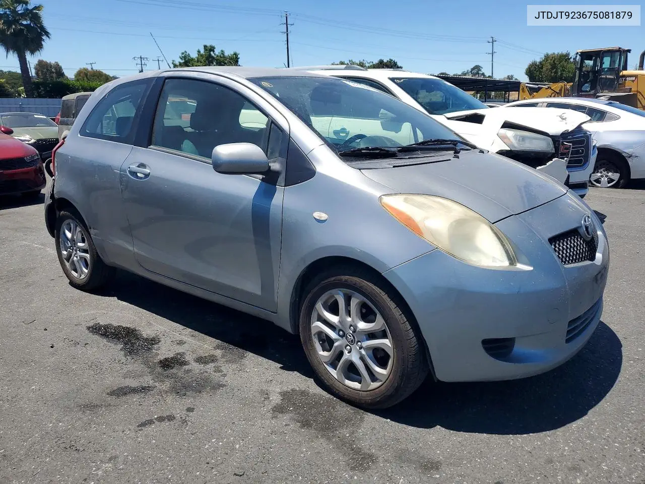 2007 Toyota Yaris Base VIN: JTDJT923675081879 Lot: 59735206