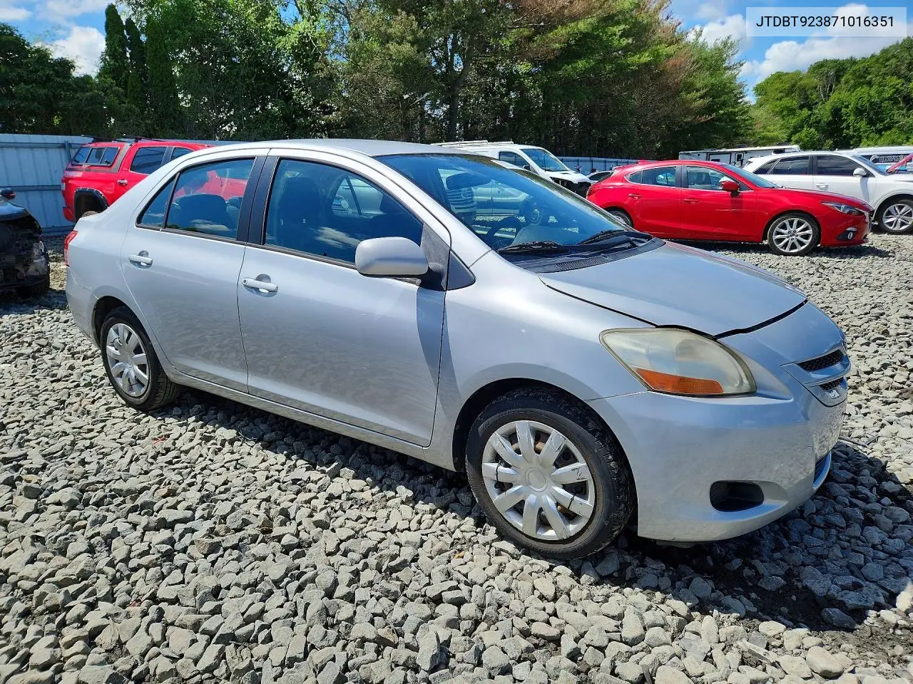 2007 Toyota Yaris Base VIN: JTDBT923871016351 Lot: 60037556