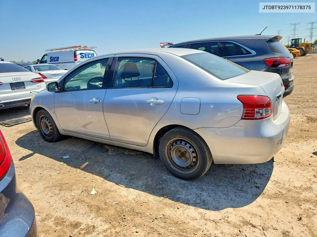 2007 Toyota Yaris Base VIN: JTDBT923971178375 Lot: 60698306