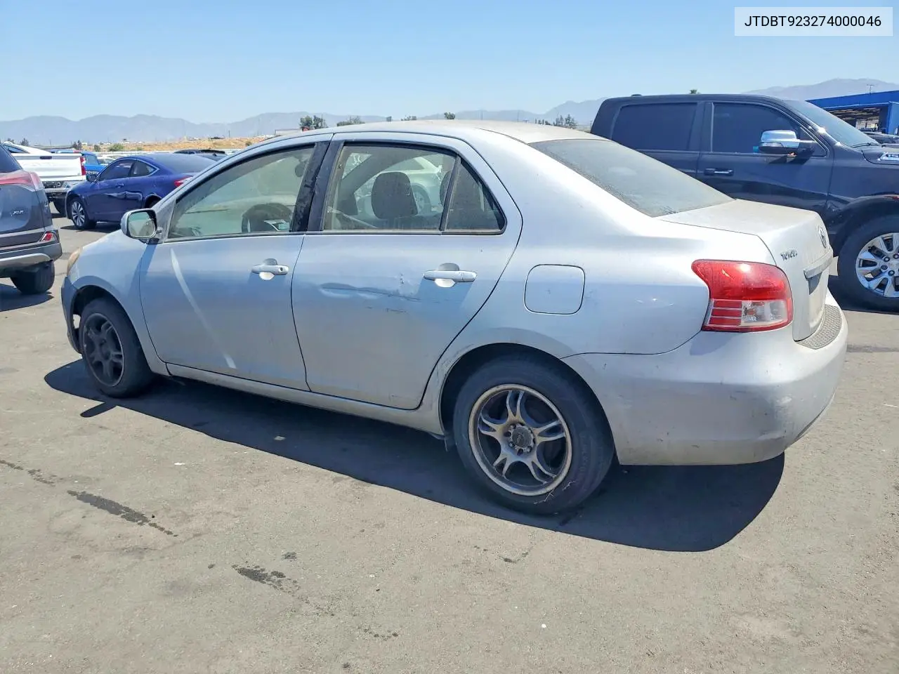 2007 Toyota Yaris Base VIN: JTDBT923274000046 Lot: 60944146