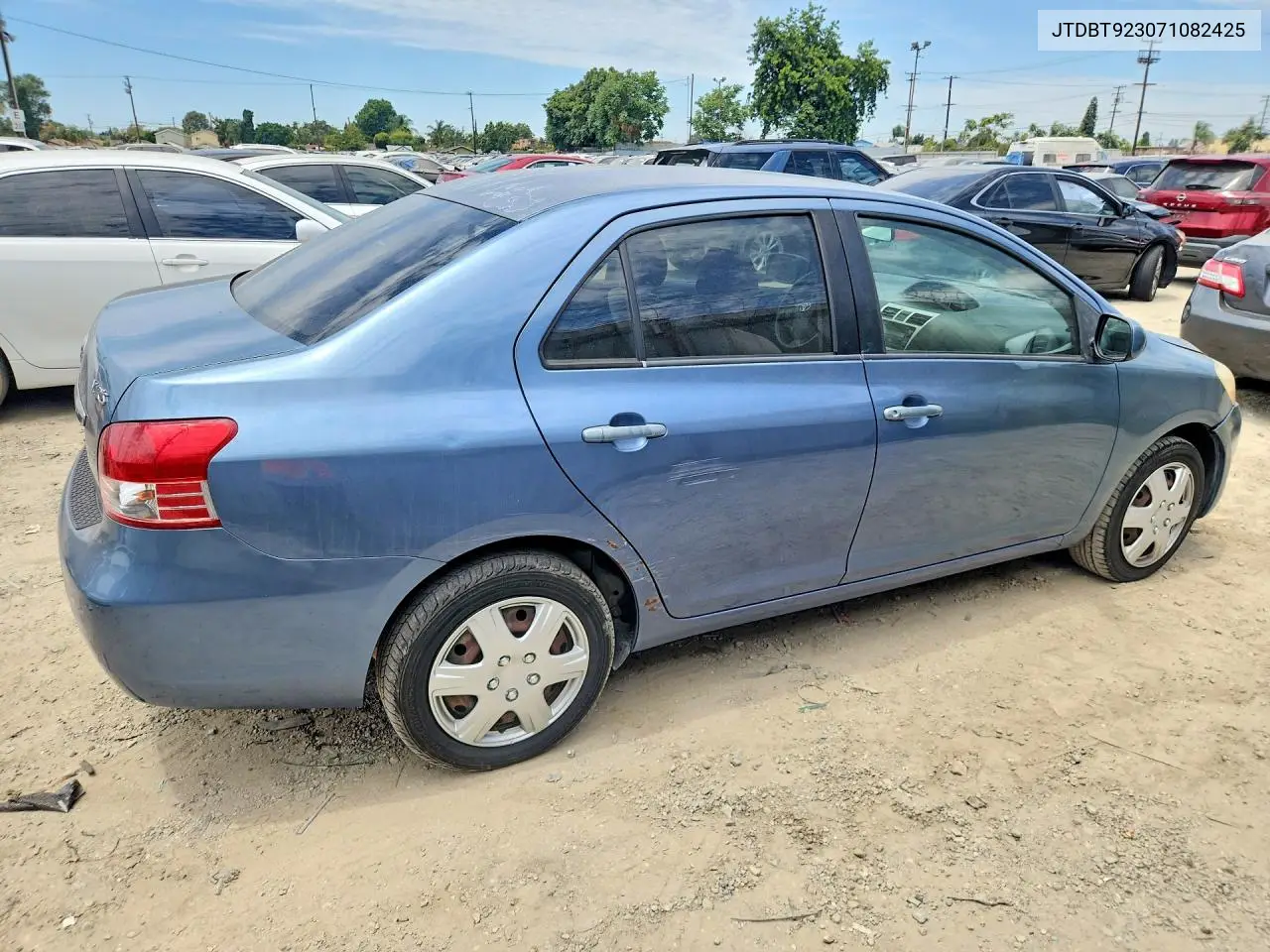 2007 Toyota Yaris Base VIN: JTDBT923071082425 Lot: 62160696