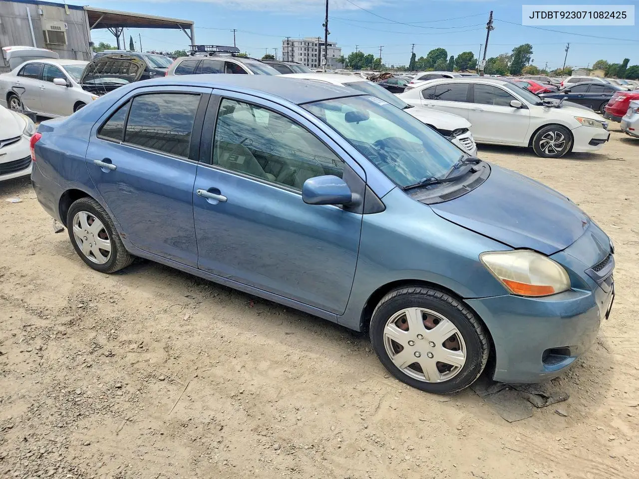 2007 Toyota Yaris Base VIN: JTDBT923071082425 Lot: 62160696