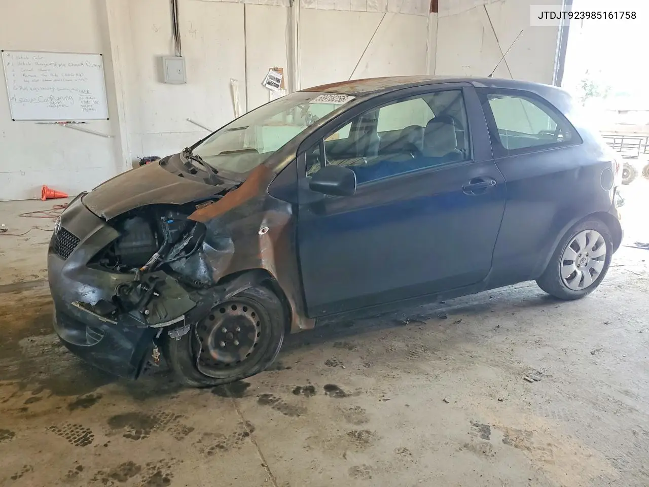 2008 Toyota Yaris Base VIN: JTDJT923985161758 Lot: 58918256