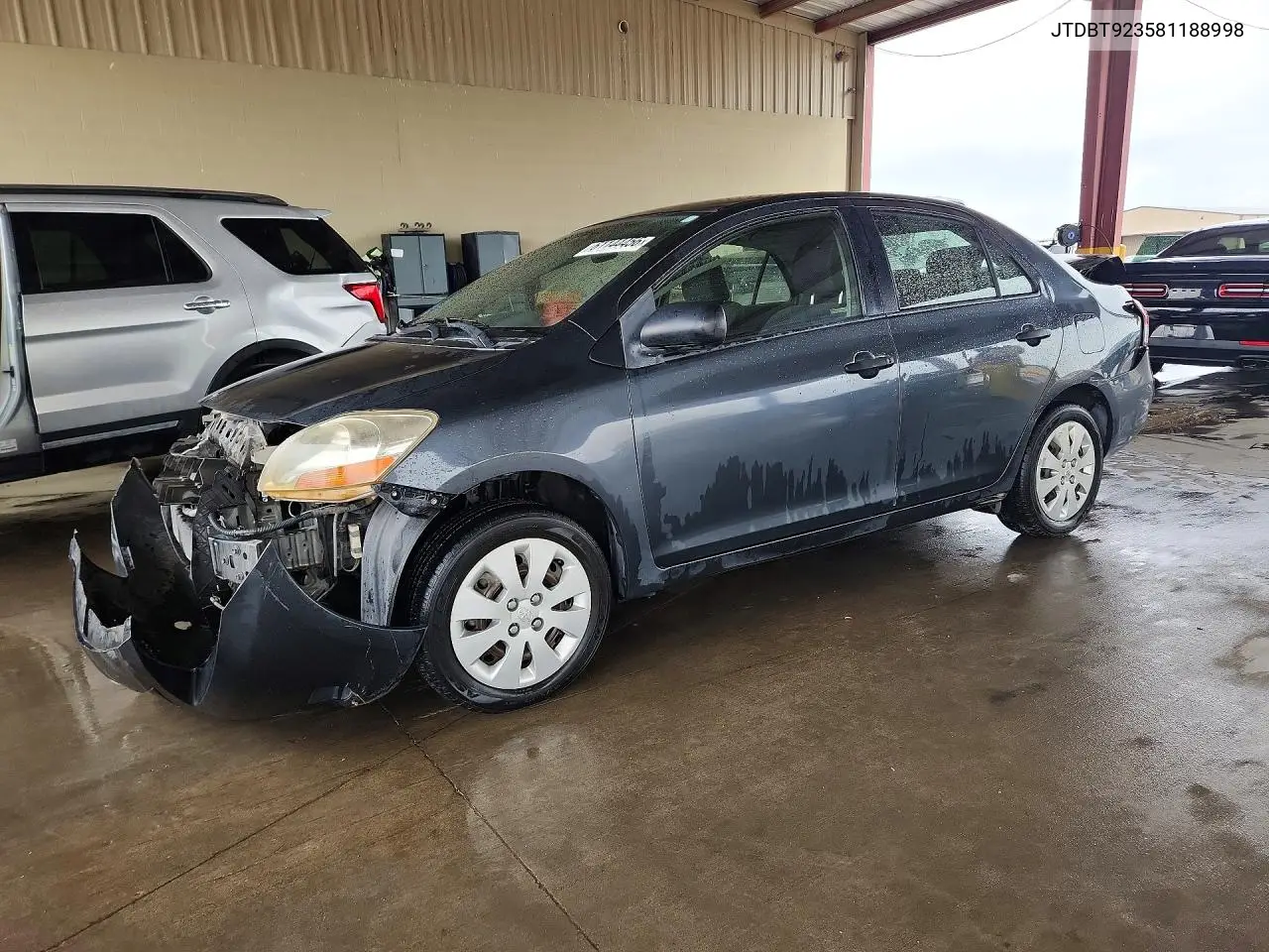 2008 Toyota Yaris Base VIN: JTDBT923581188998 Lot: 61144456