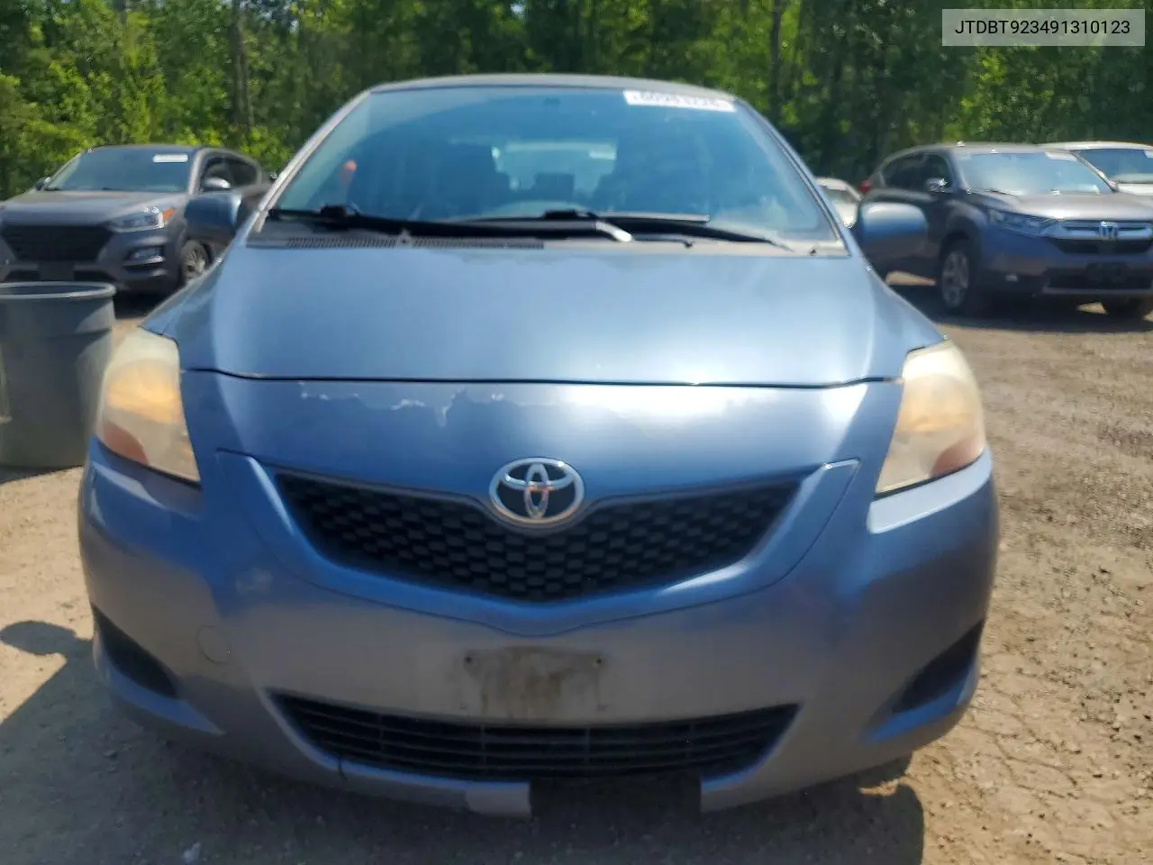2009 Toyota Yaris Base VIN: JTDBT923491310123 Lot: 60983226