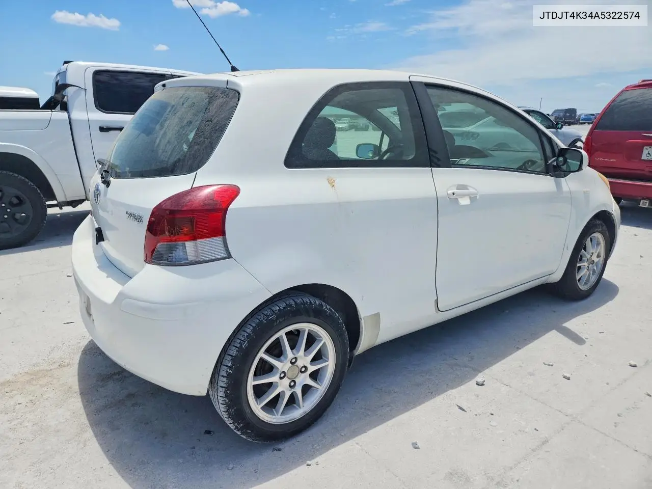 2010 Toyota Yaris Base VIN: JTDJT4K34A5322574 Lot: 59352836