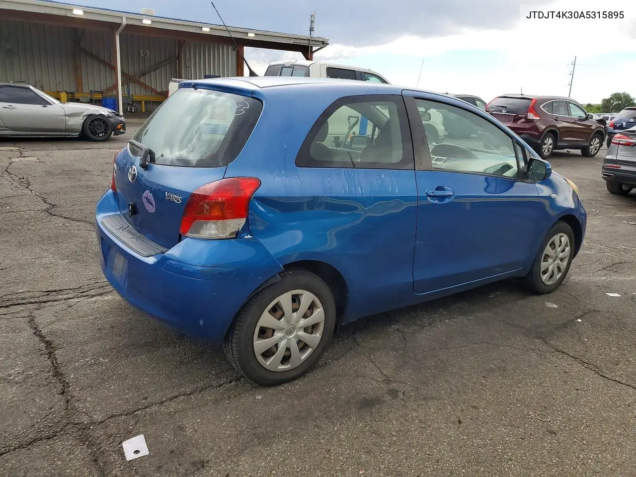 2010 Toyota Yaris Base VIN: JTDJT4K30A5315895 Lot: 60520726