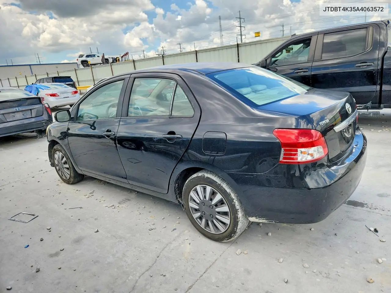 2010 Toyota Yaris Base VIN: JTDBT4K35A4063572 Lot: 60644886
