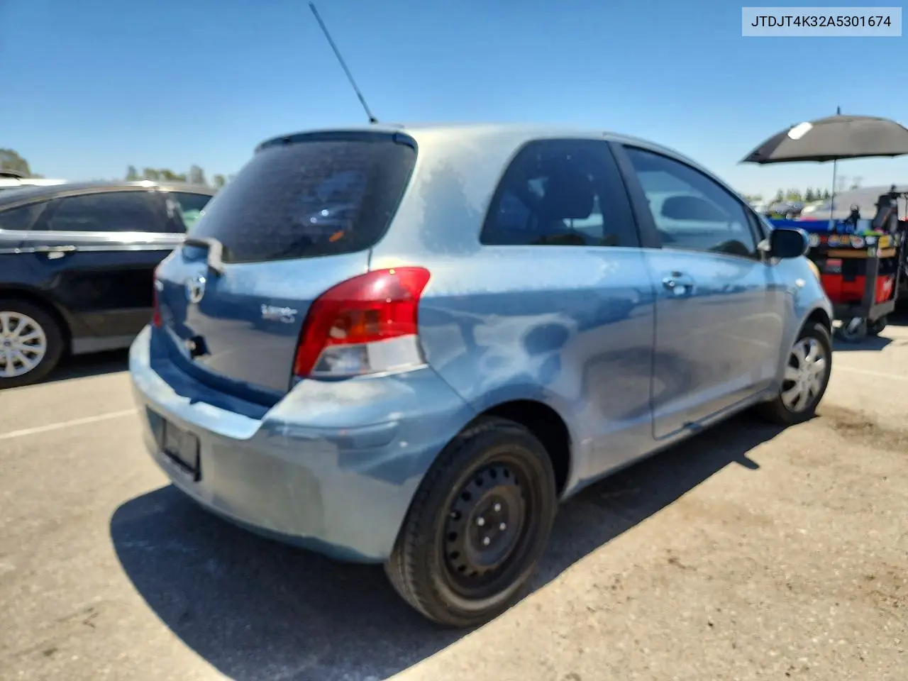 2010 Toyota Yaris Base VIN: JTDJT4K32A5301674 Lot: 60766146