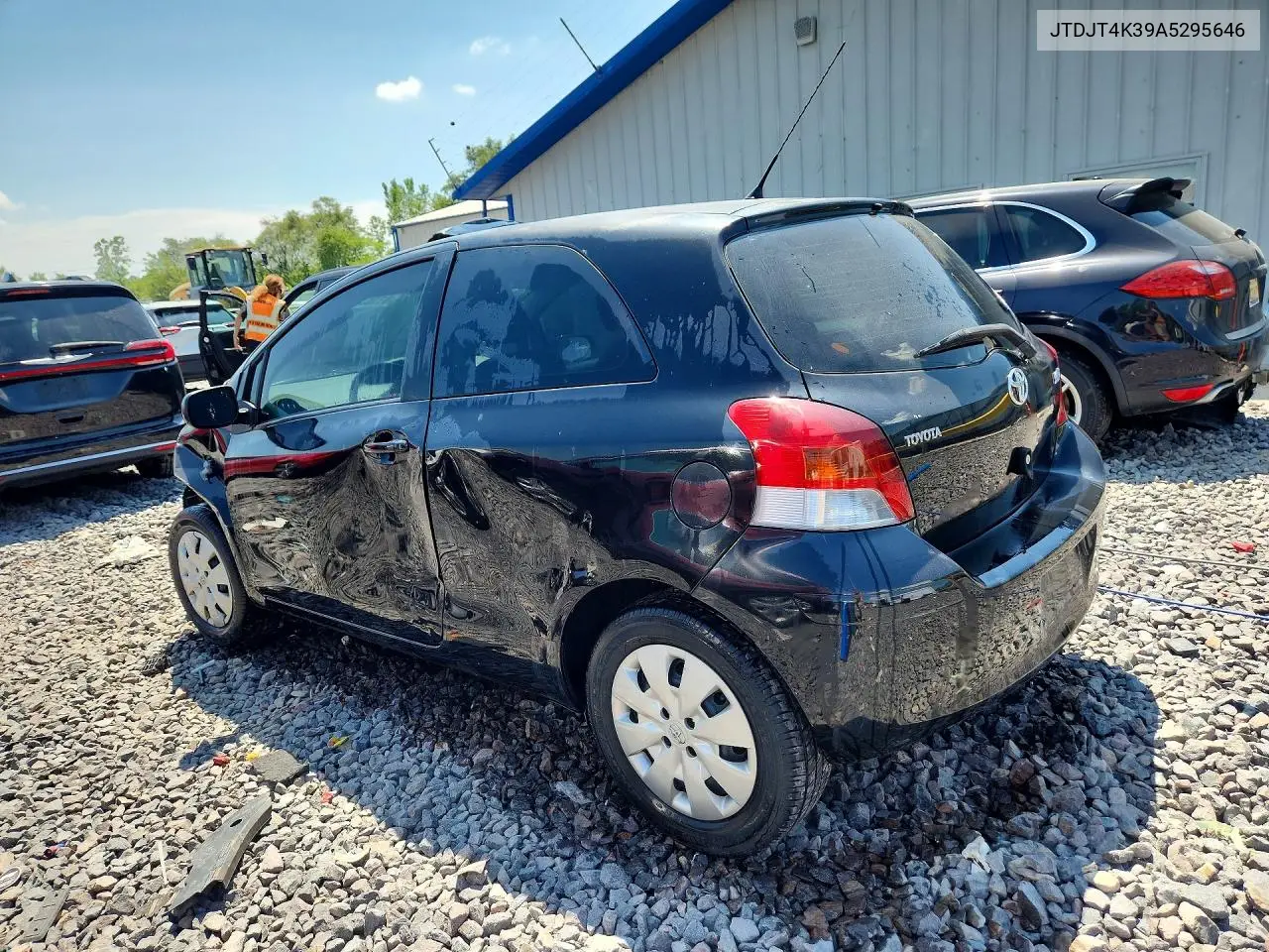 2010 Toyota Yaris Base VIN: JTDJT4K39A5295646 Lot: 61183296